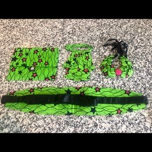 Custom handmade neckpieces, clutch, belt